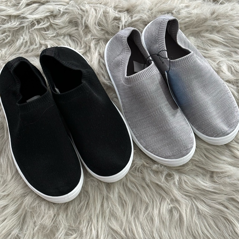 2 pair of SUN & SKY KNIT WOMEN'S SLIP ON SHOES GRAY & Black 7-8 COMFORT SNEAKERS